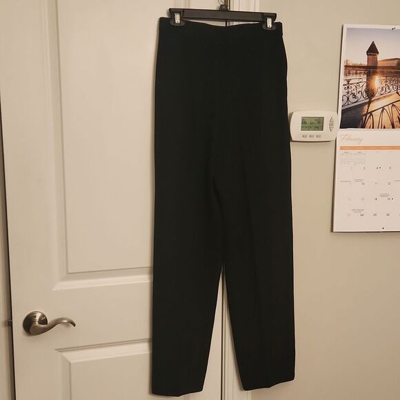 St. John Basics "Santana" Black Knit Pleat Front High-Waisted Pants Size 8 - Picture 7 of 9